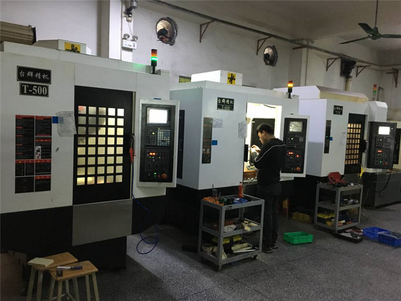 CNC模具加工中心