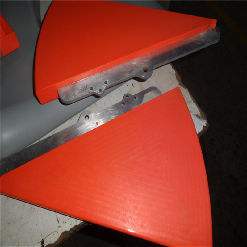 PU自結皮翼閘門板